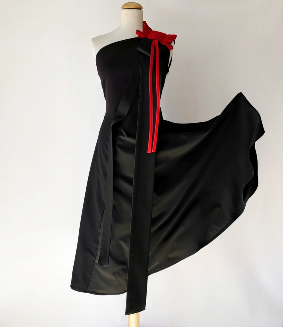Black Pine dress