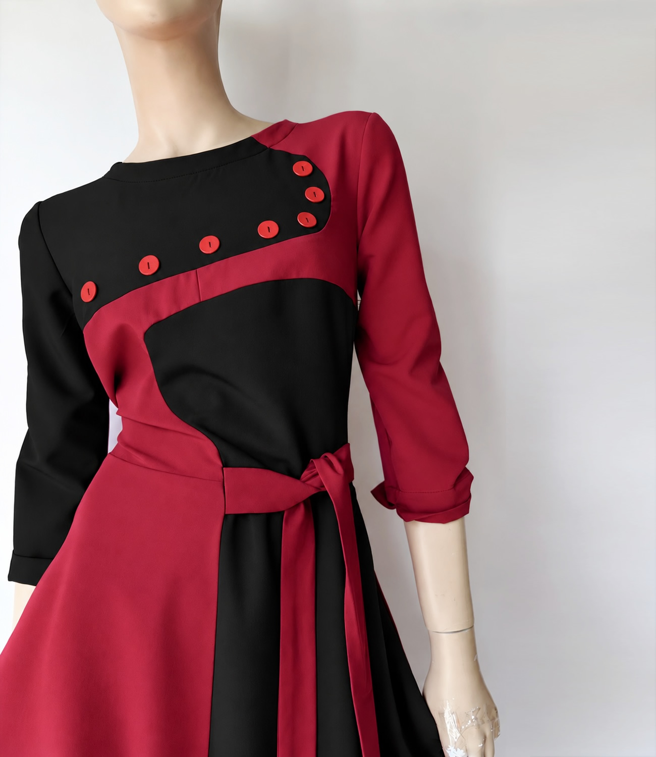 Flare Red and Black dress - Slika 2