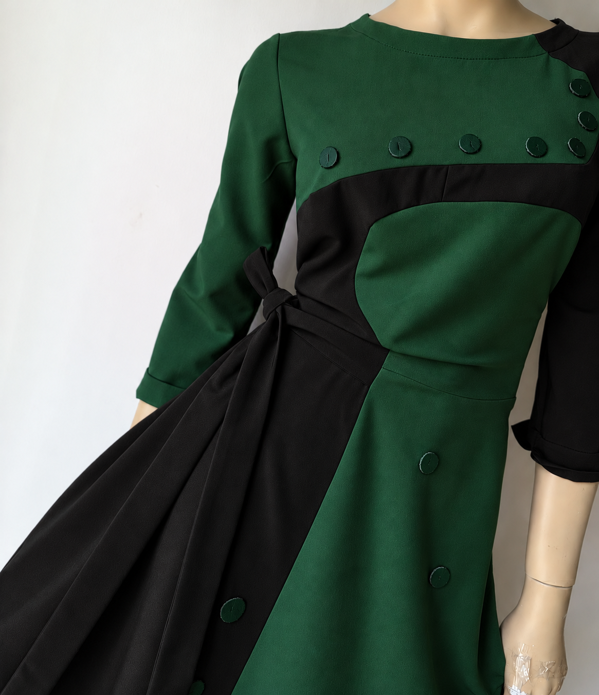 Flare Tyme and Black dress - Slika 4